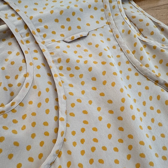 Alcee Barneys New York sleeveless blouse - size SMALL, Tan and Turmeric dot - Picture 5 of 5